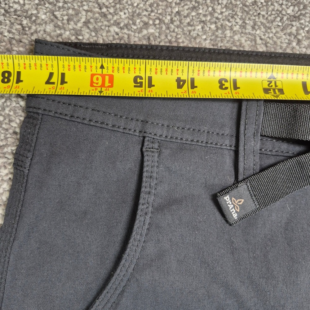 Prana Stretch Zion Pants Mens 34x30 Black Straight Fit Cargo Belted Hiking - Picture 4 of 9